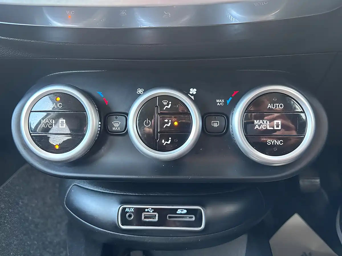 Used 2016 Fiat 500X Lounge Bronze - Interior and Exterior details 14