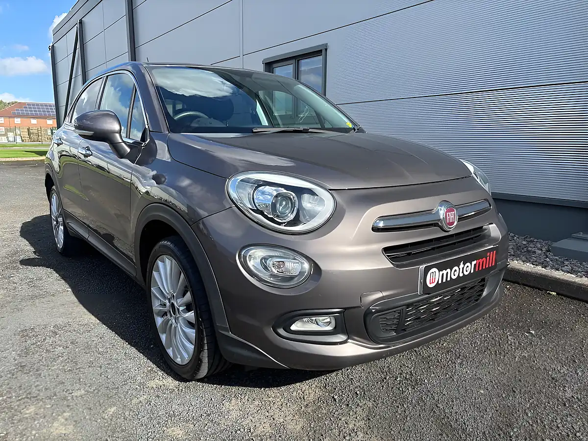 Used 2016 Fiat 500X Lounge Bronze - Interior and Exterior details 3