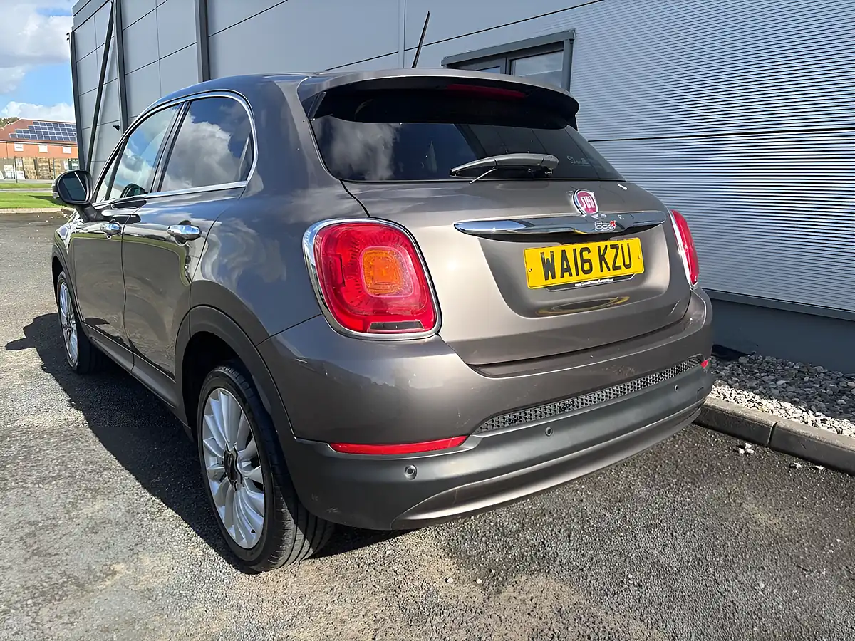 Used 2016 Fiat 500X Lounge Bronze - Interior and Exterior details 8