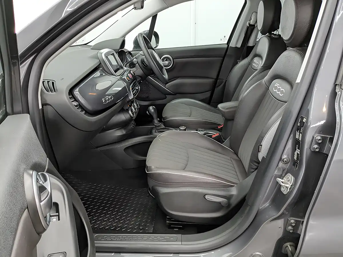Used 2016 Fiat 500X Lounge Grey - Interior and Exterior details 14