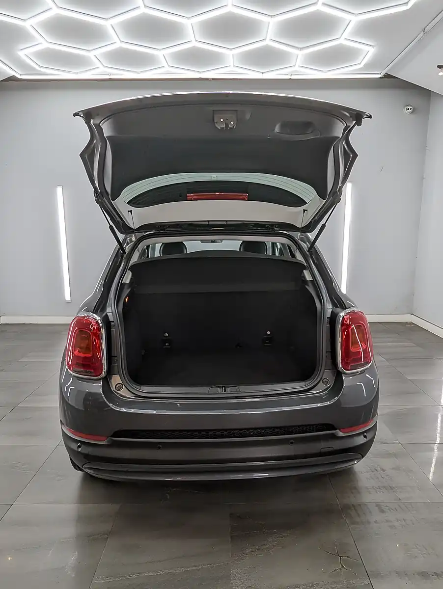 Used 2016 Fiat 500X Lounge Grey - Interior and Exterior details 9