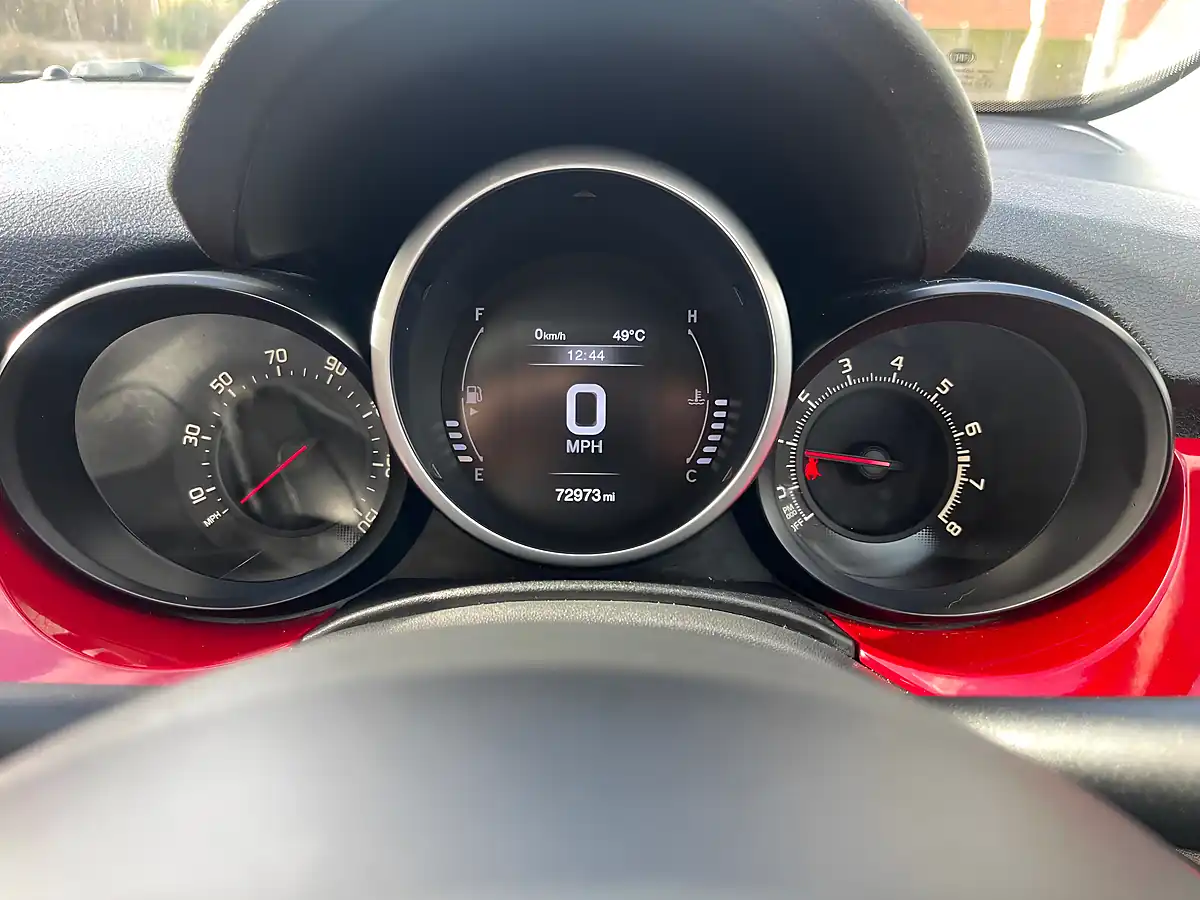 Used 2016 Fiat 500X Pop - Interior and Exterior details 4
