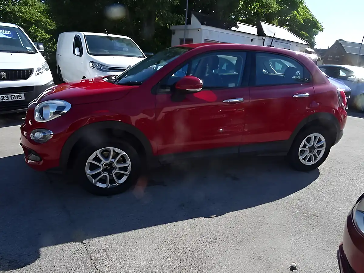 Used 2016 Fiat 500x Pop Red - Interior and Exterior details 19