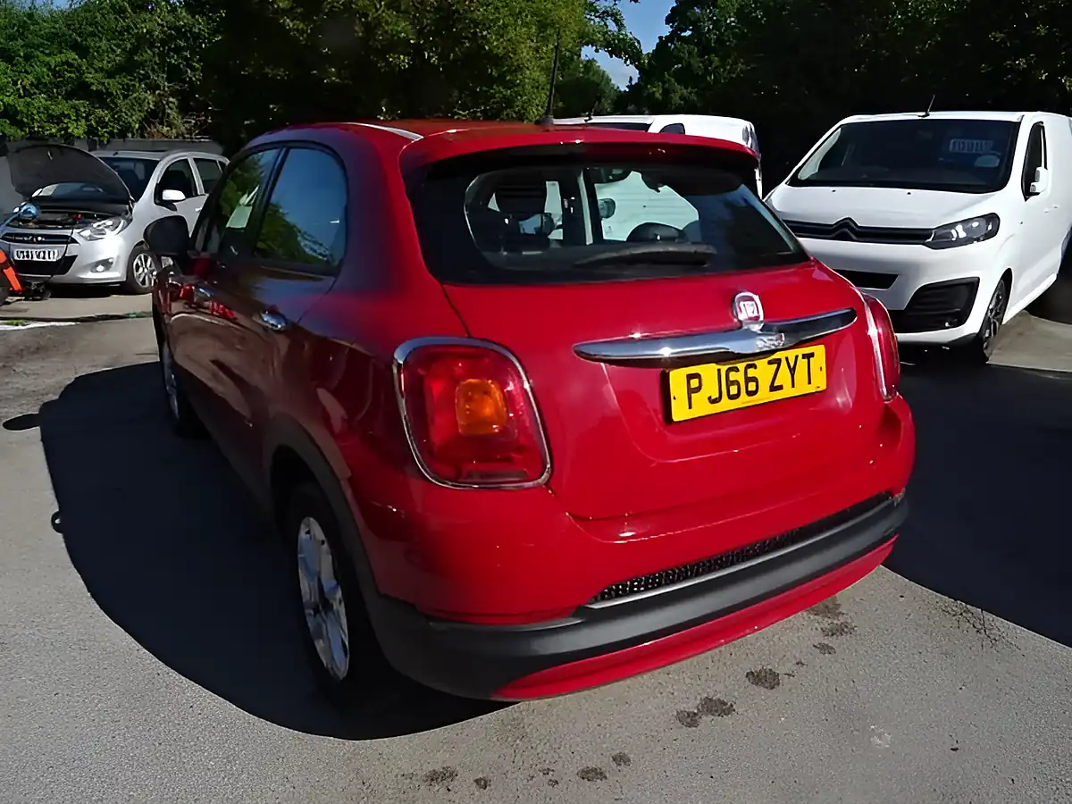 Used 2016 Fiat 500x Pop Red - Interior and Exterior details 20