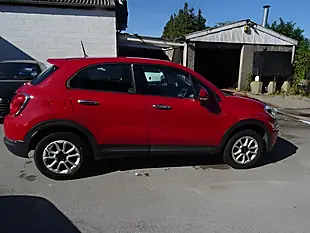 Used 2016 Fiat 500x Pop Red - Interior and Exterior details 6