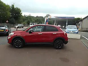 Used 2016 Fiat 500X Pop Red - Interior and Exterior details 4