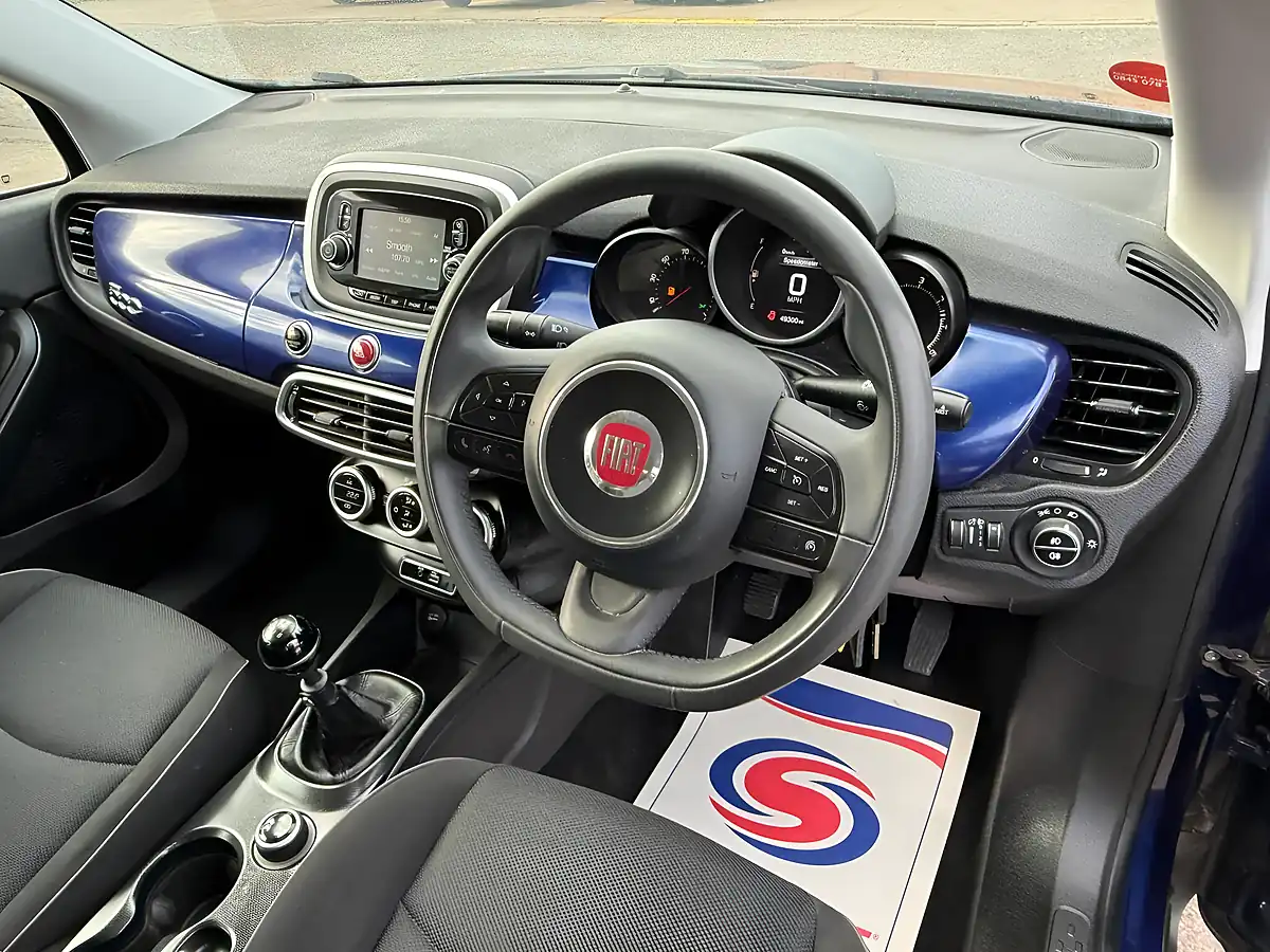 Used 2016 Fiat 500X Pop Star Blue - Interior and Exterior details 9