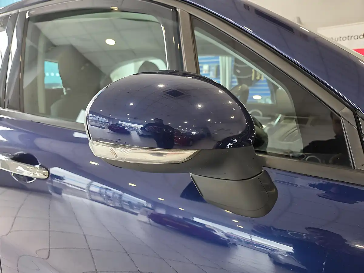 Used 2016 Fiat 500X Pop Star Blue - Interior and Exterior details 17