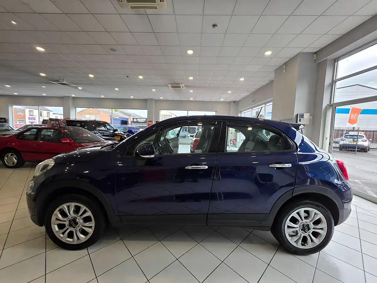Used 2016 Fiat 500X Pop Star Blue - Interior and Exterior details 6