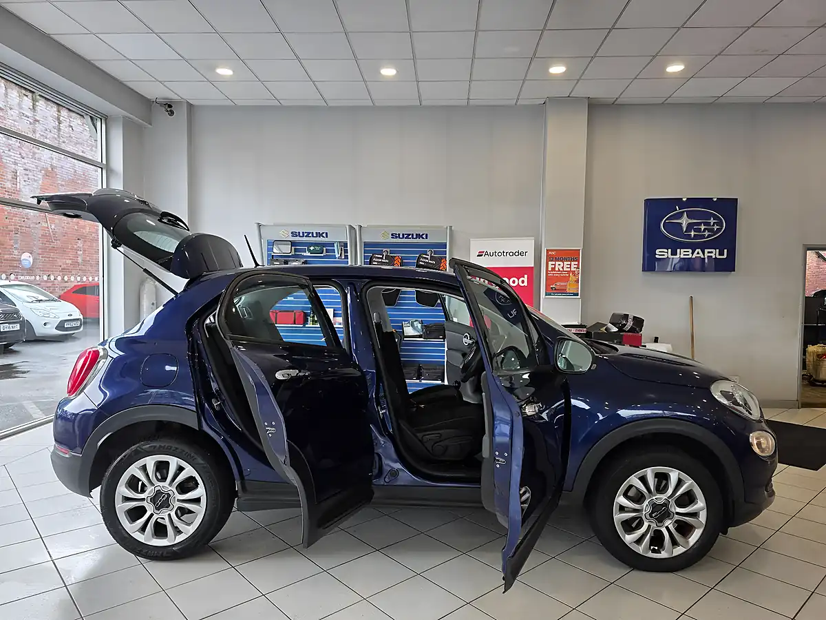 Used 2016 Fiat 500X Pop Star Blue - Interior and Exterior details 8