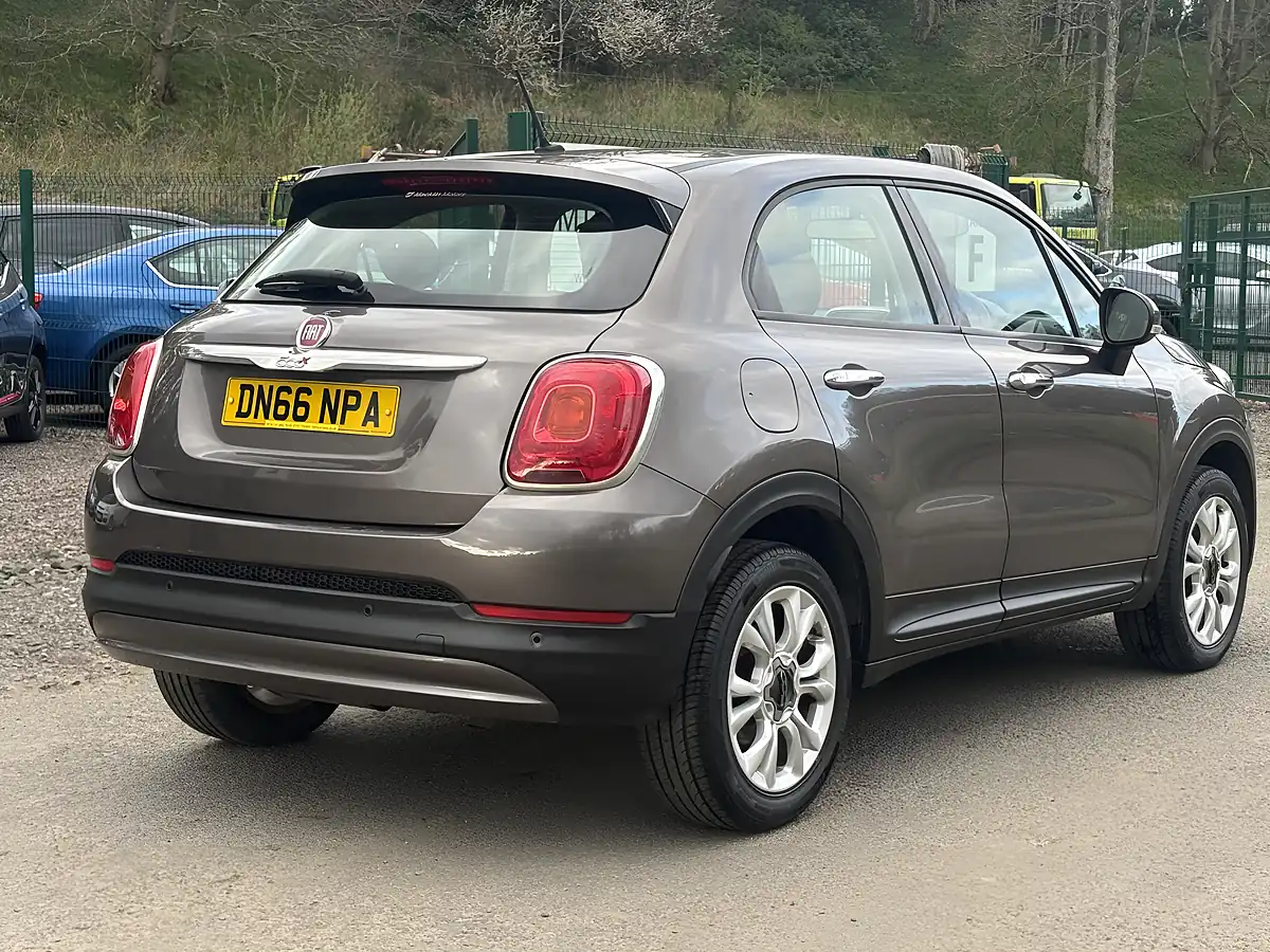Used 2016 Fiat 500X Pop Star Magnetic Bronze - Interior and Exterior details 6