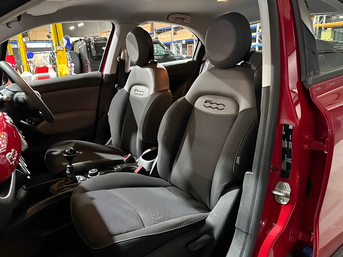Used 2016 Fiat 500X Pop Star Red - Interior and Exterior details 15
