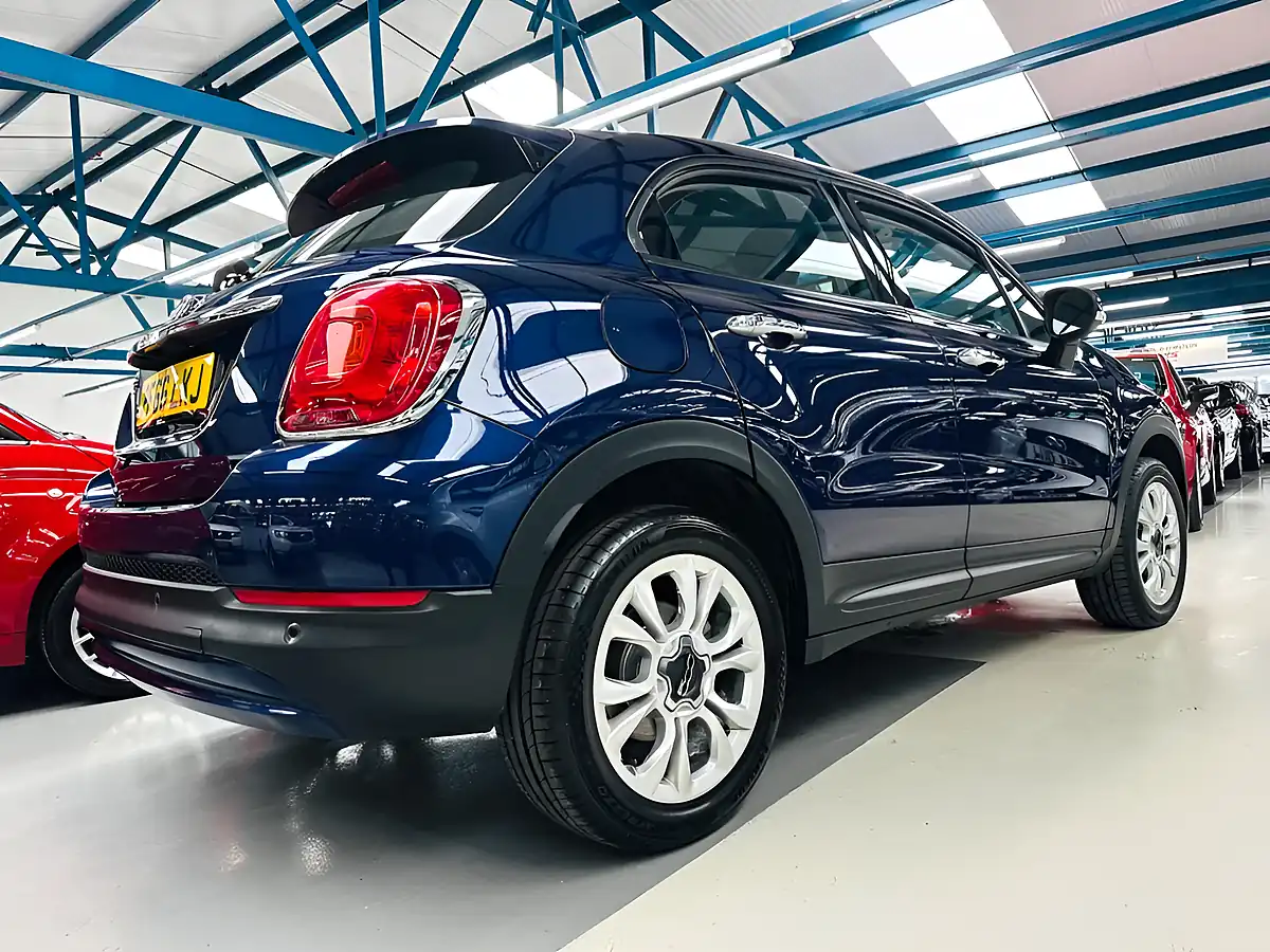 Used 2016 Fiat 500X Pop Star Venetia Blue - Interior and Exterior details 7