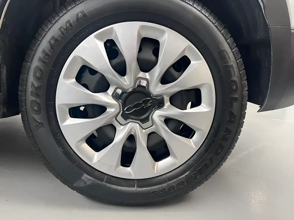 Used 2016 Fiat 500X Pop White - Interior and Exterior details 13