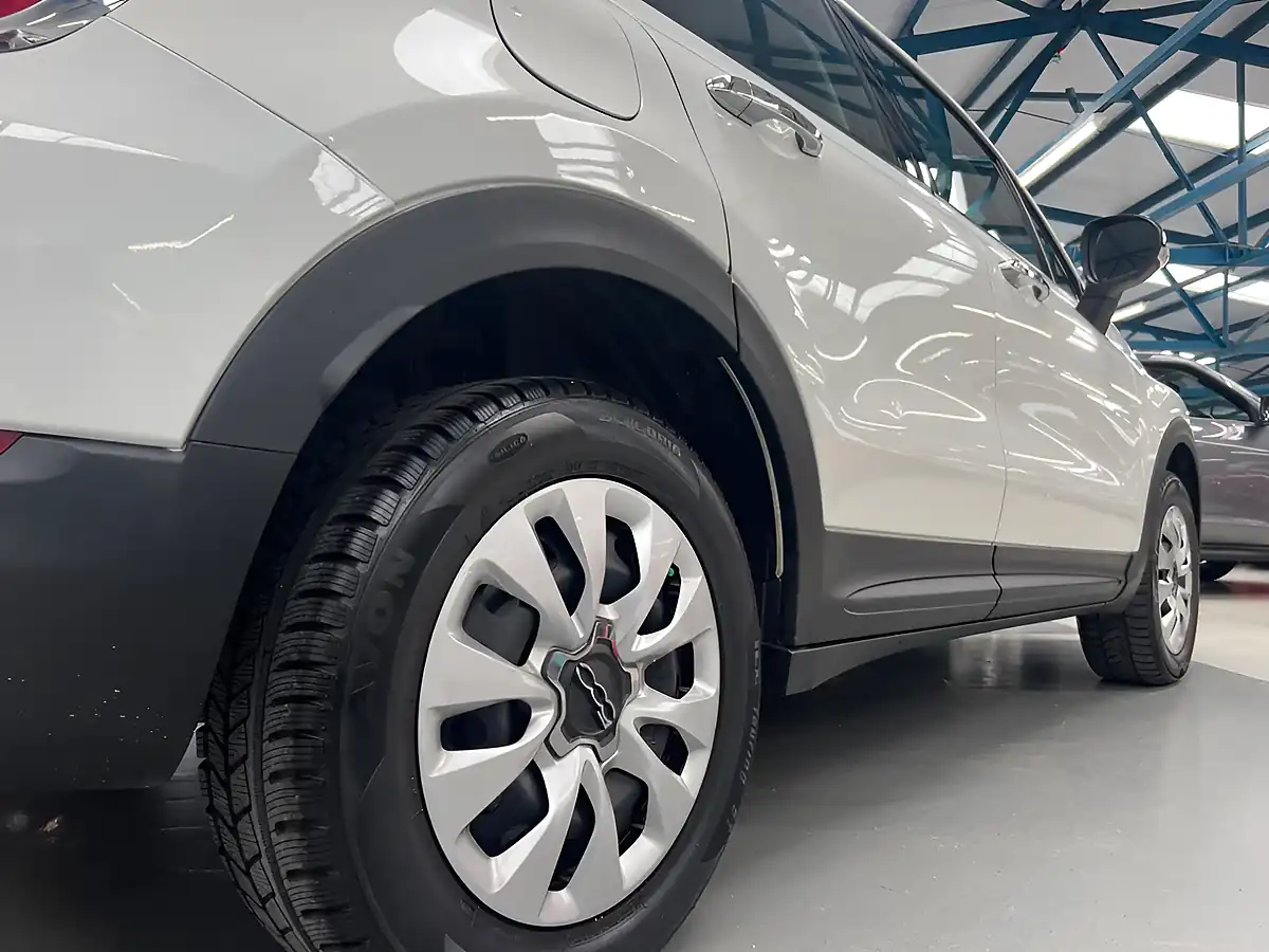 Used 2016 Fiat 500X Pop White - Interior and Exterior details 14