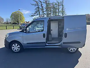 Used 2016 Fiat Doblo Cargo Blue - Interior and Exterior details 12