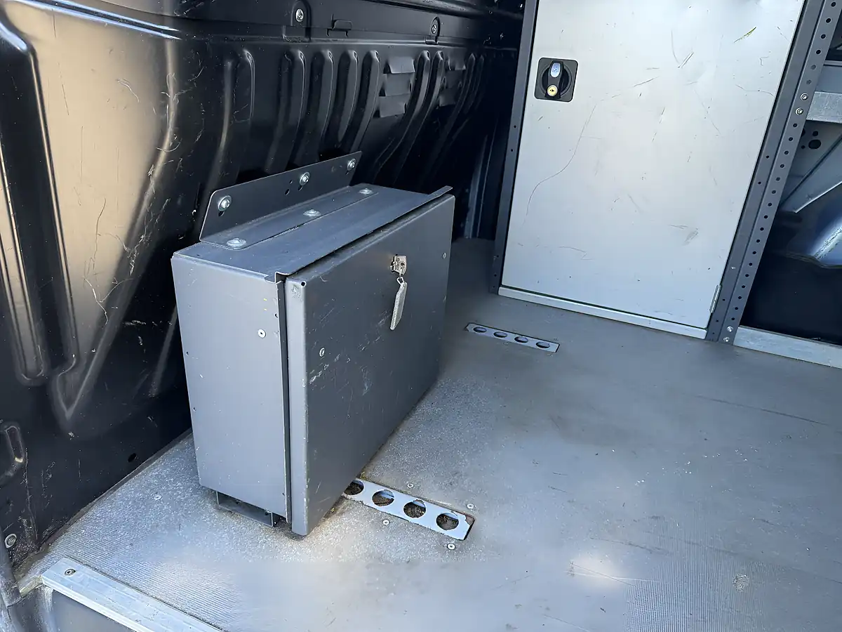 Used 2016 Fiat Doblo Cargo Blue - Interior and Exterior details 14