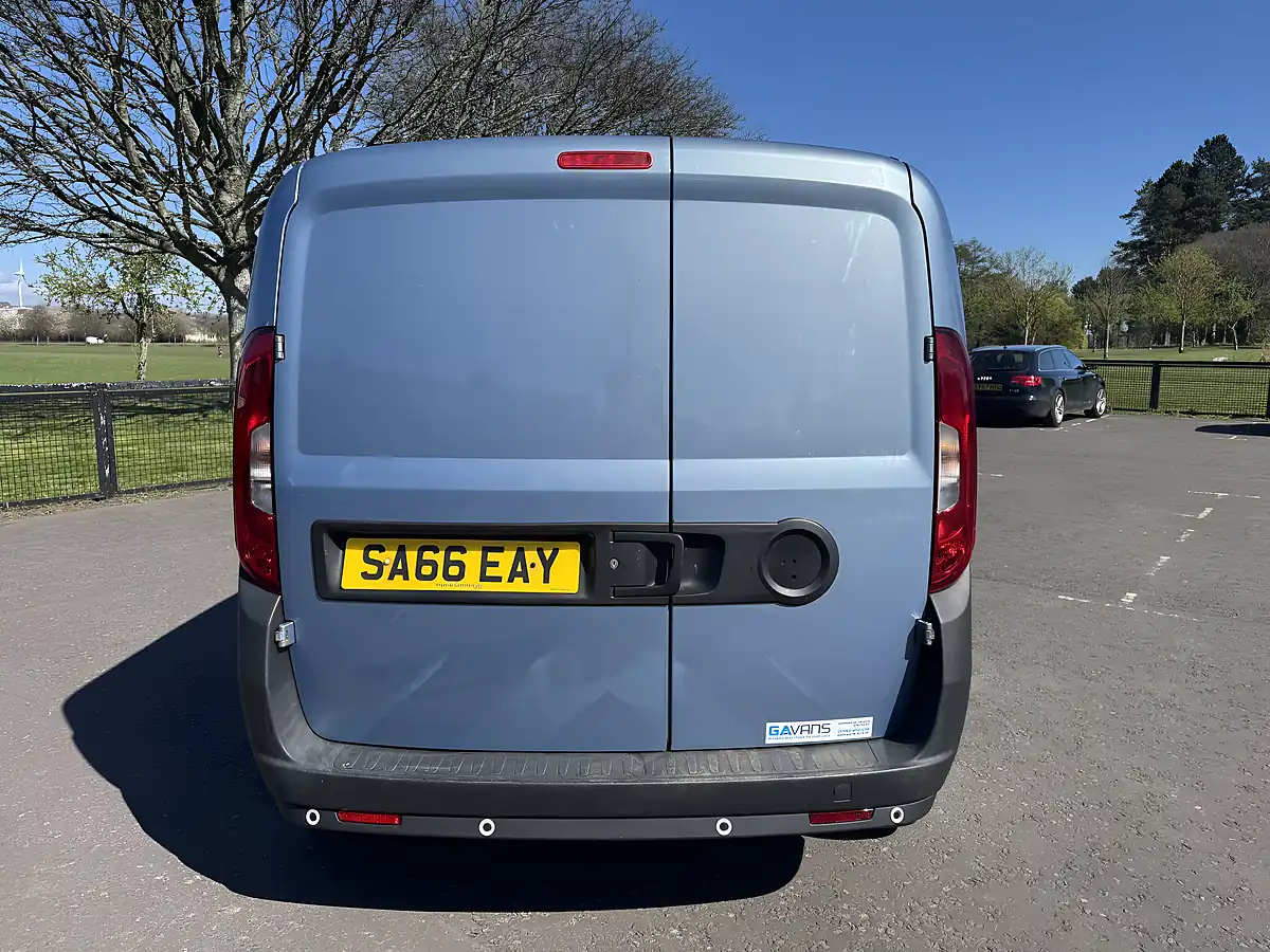 Used 2016 Fiat Doblo Cargo Blue - Interior and Exterior details 6