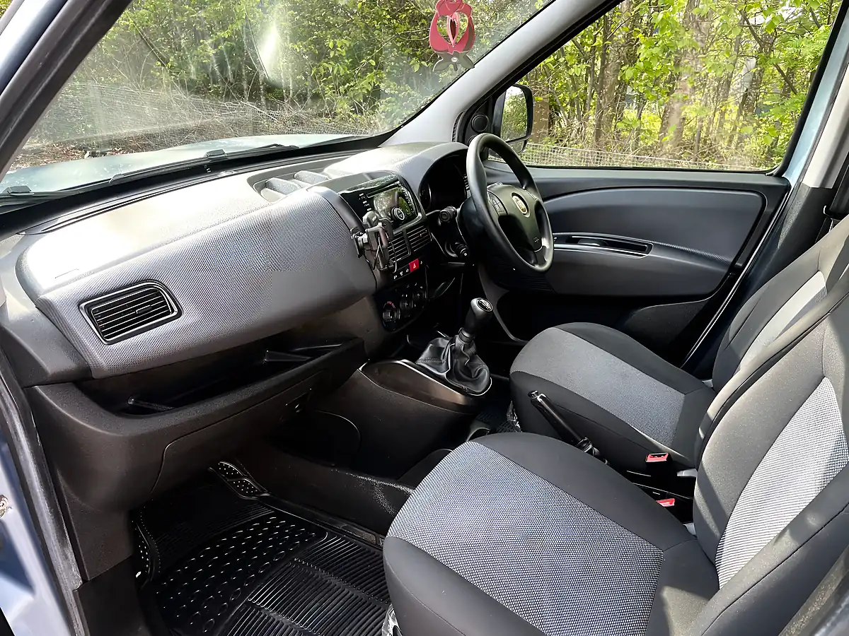 Used 2016 Fiat Doblo Panel Van L1 H1 Blue - Interior and Exterior details 13