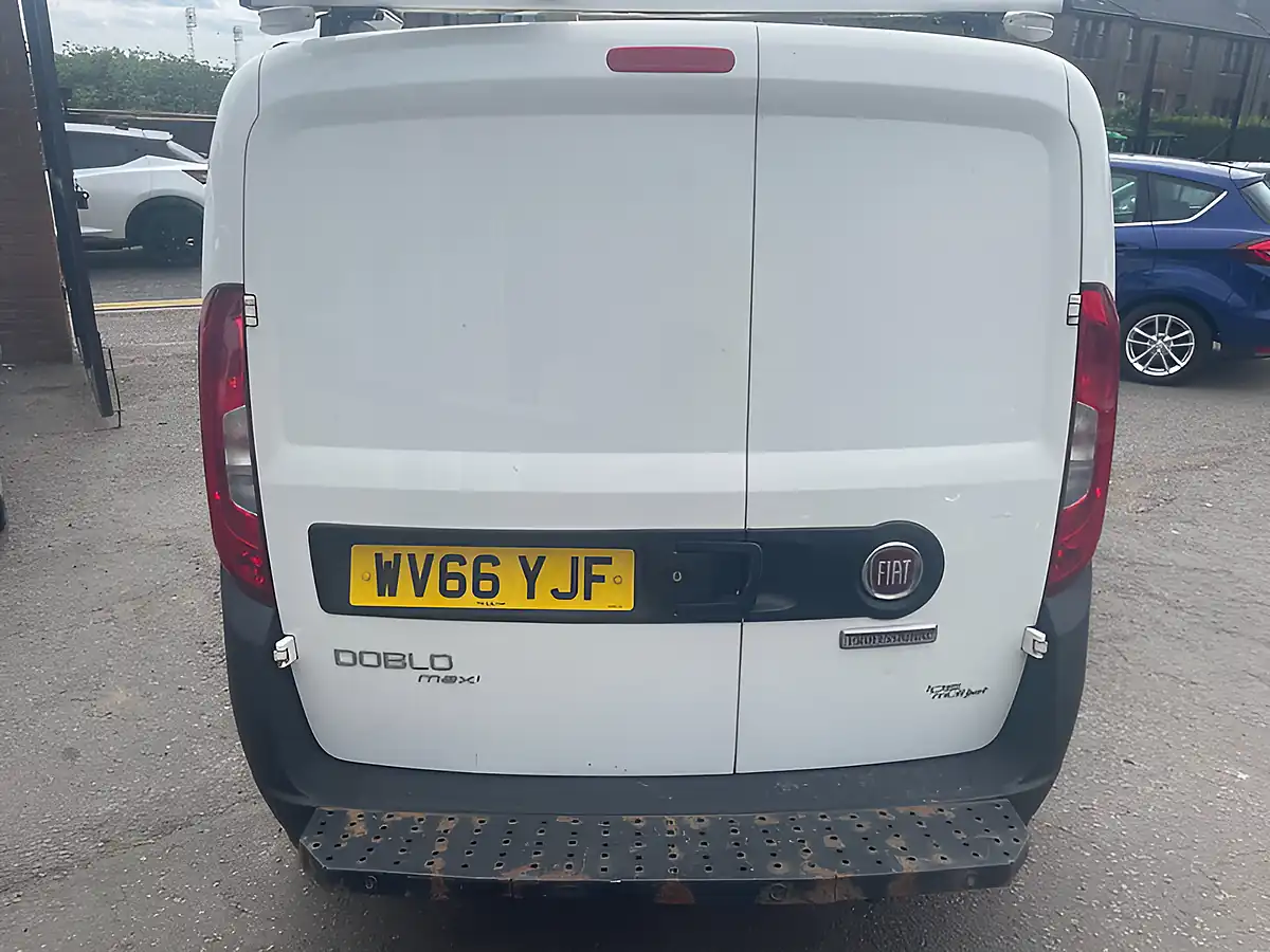 Used 2016 Fiat Doblo Panel Van White - Interior and Exterior details 14