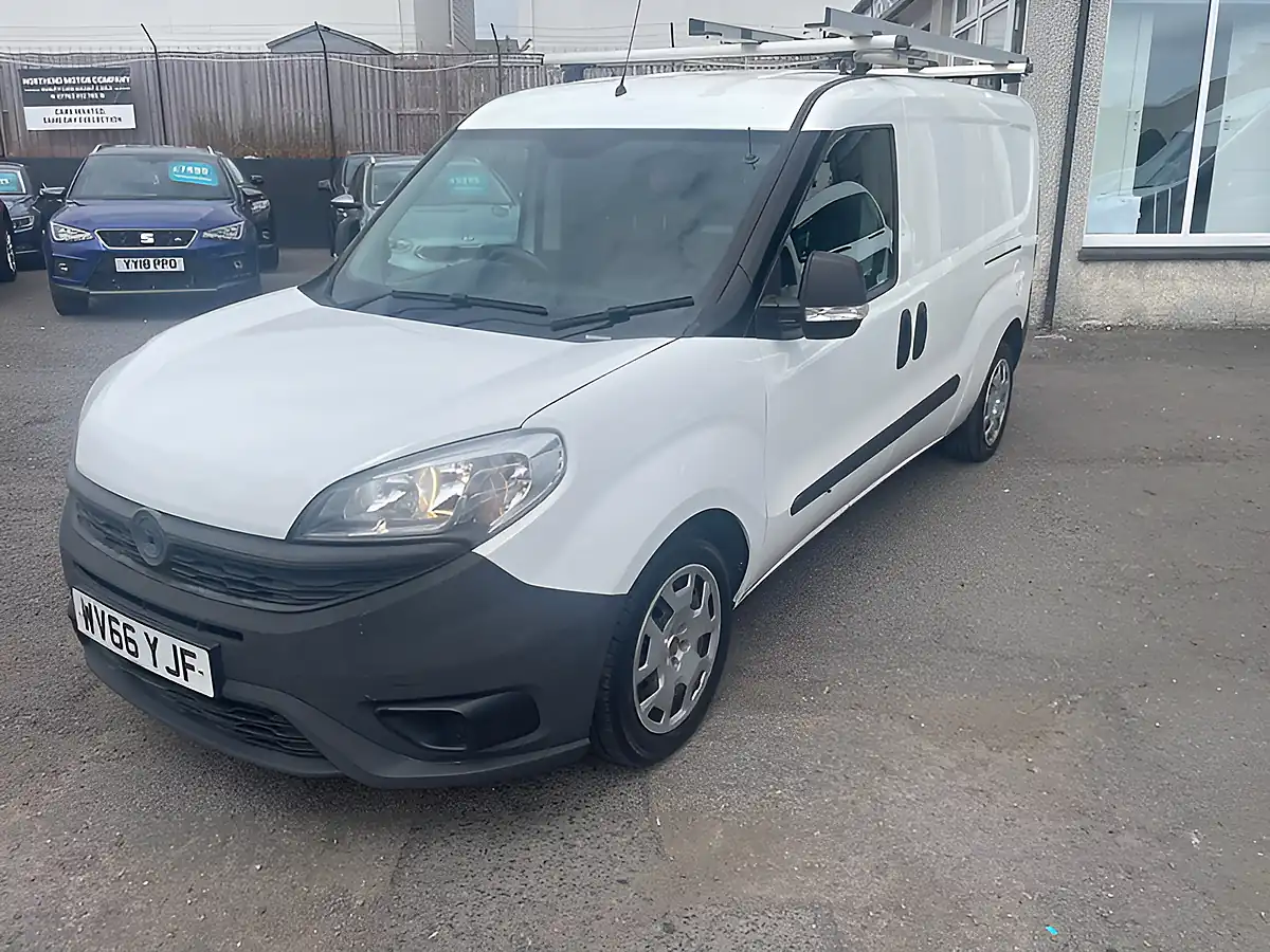 Used 2016 Fiat Doblo Panel Van White - Interior and Exterior details 15