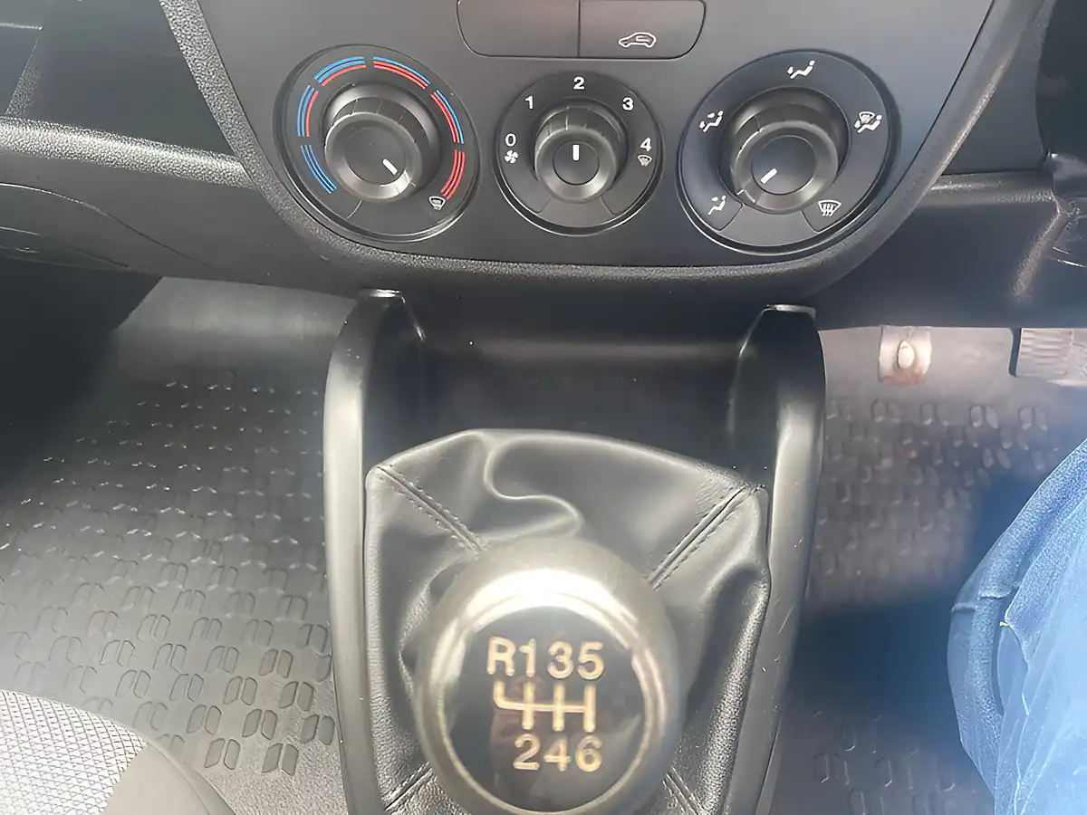 Used 2016 Fiat Doblo Panel Van White - Interior and Exterior details 20