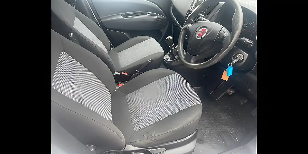 Used 2016 Fiat Doblo Panel Van White - Interior and Exterior details 8