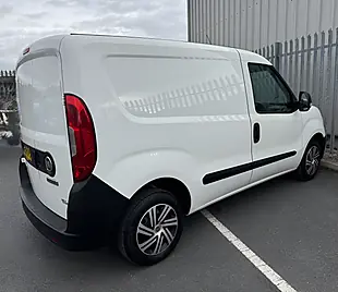 Used 2016 Fiat Doblo Panel Van White - Interior and Exterior details 5