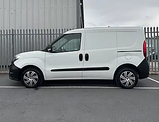 Used 2016 Fiat Doblo Panel Van White - Interior and Exterior details 8