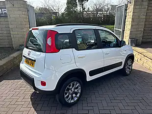 Used 2016 Fiat Panda 4X4 White - Interior and Exterior details 11