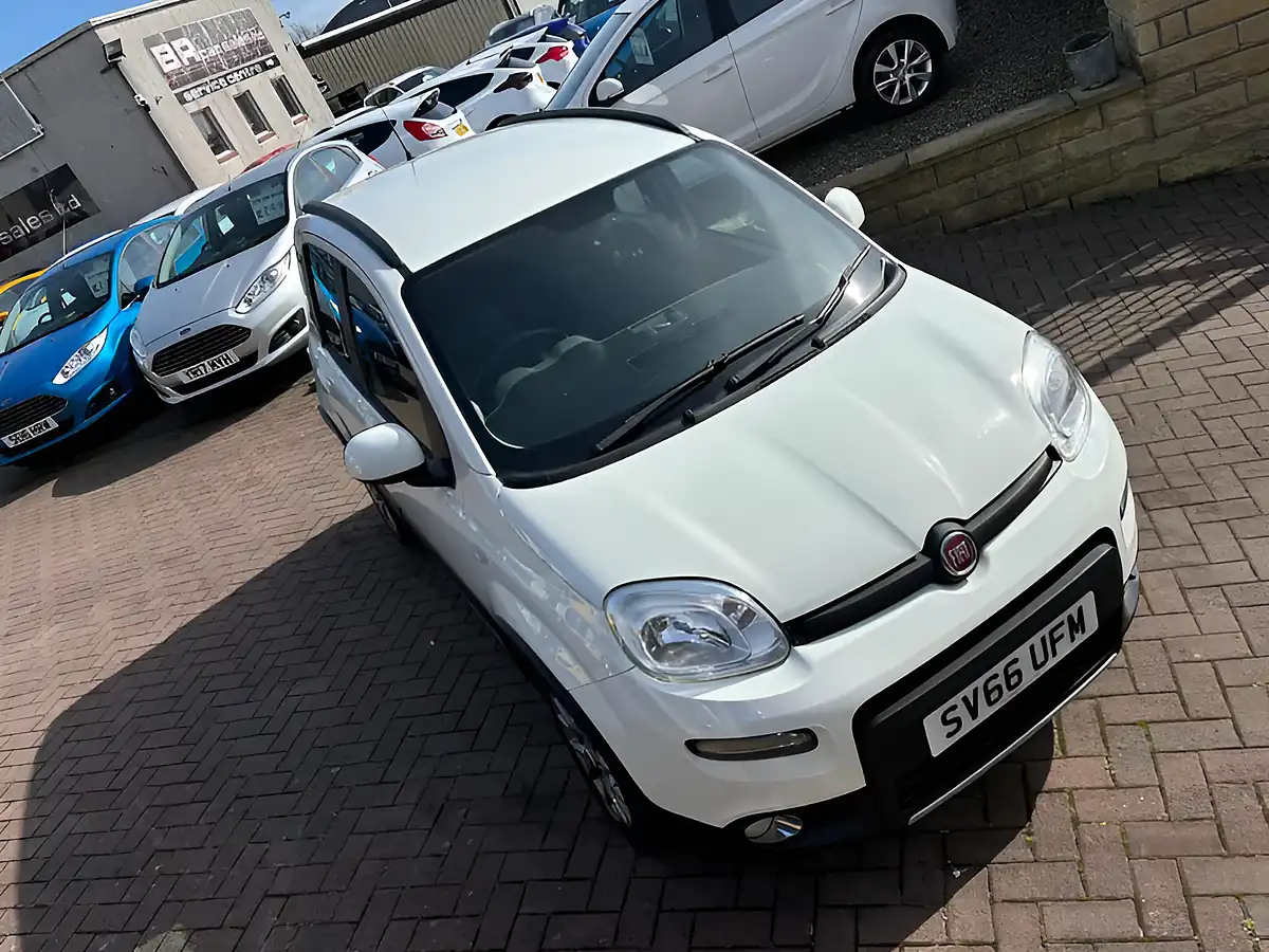 Used 2016 Fiat Panda 4X4 White - Interior and Exterior details 14