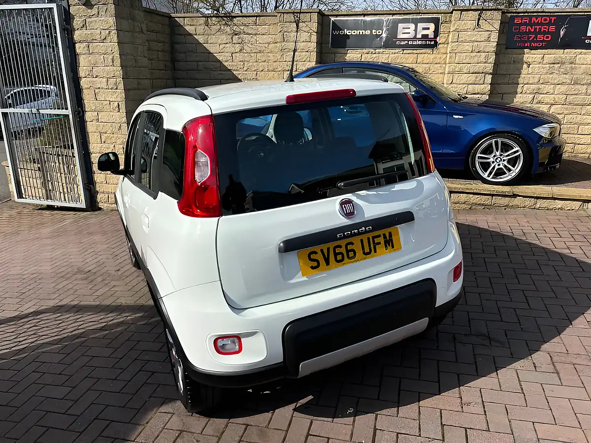 Used 2016 Fiat Panda 4X4 White - Interior and Exterior details 8