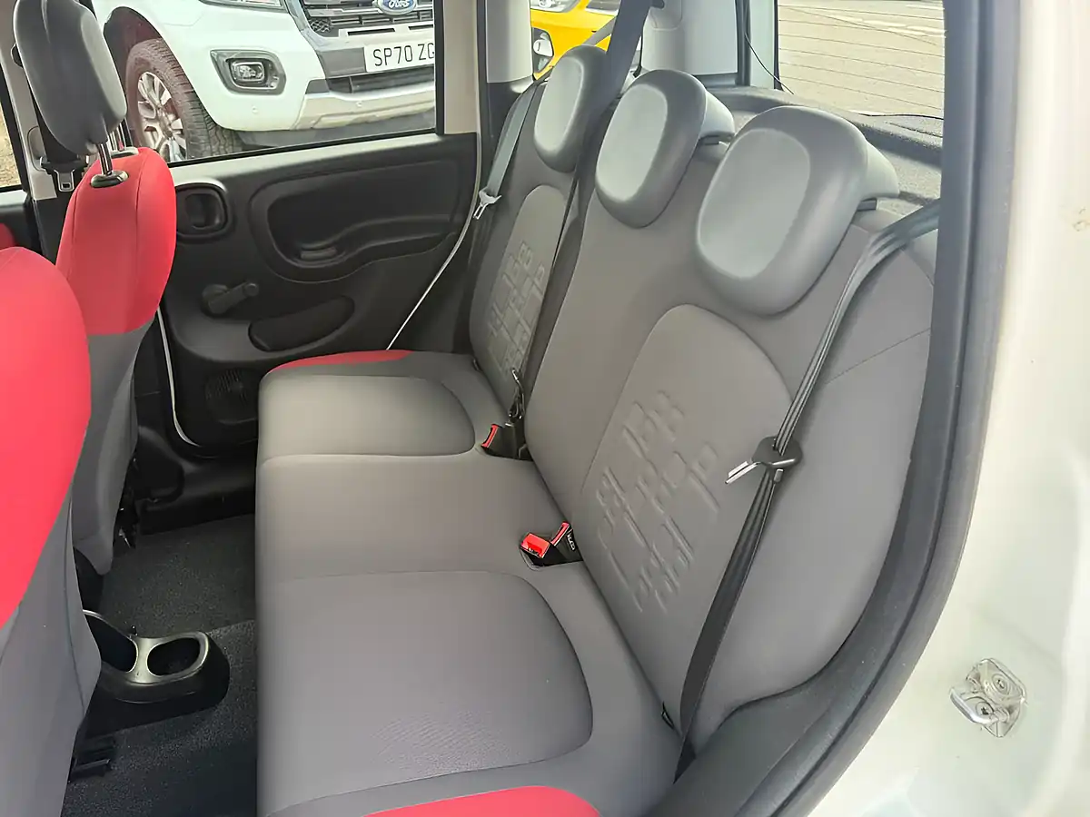 Used 2016 Fiat Panda Easy White - Interior and Exterior details 12