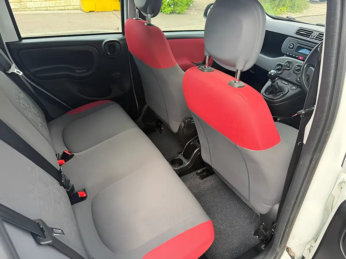 Used 2016 Fiat Panda Easy White - Interior and Exterior details 13
