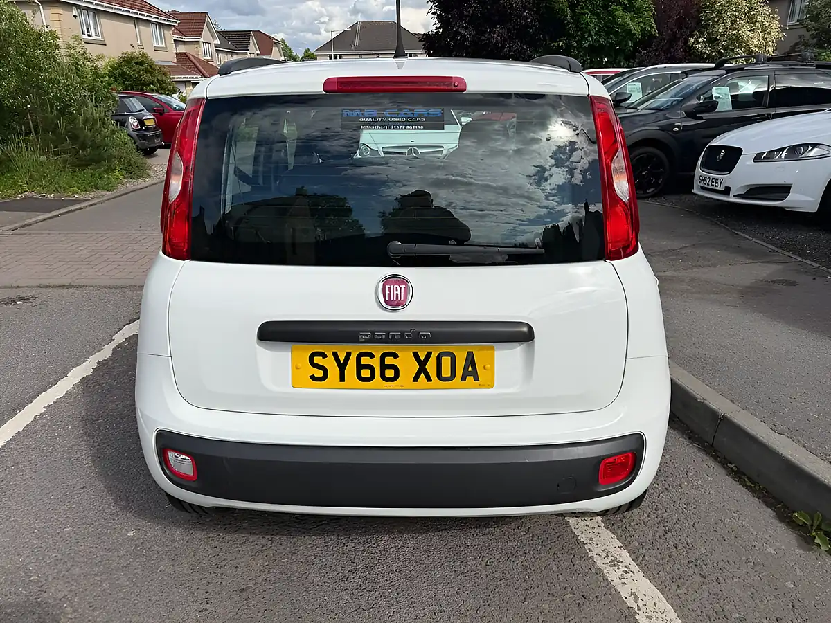 Used 2016 Fiat Panda Easy White - Interior and Exterior details 7