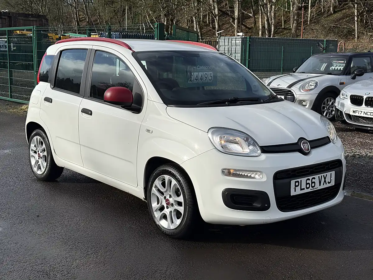 Used 2016 Fiat Panda Easy White - Interior and Exterior details 3