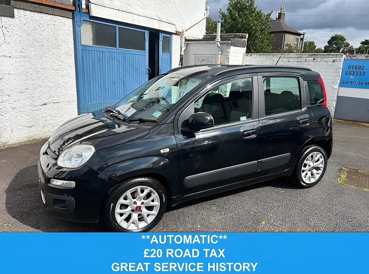 Used 2016 Fiat Panda Lounge Black - Front View