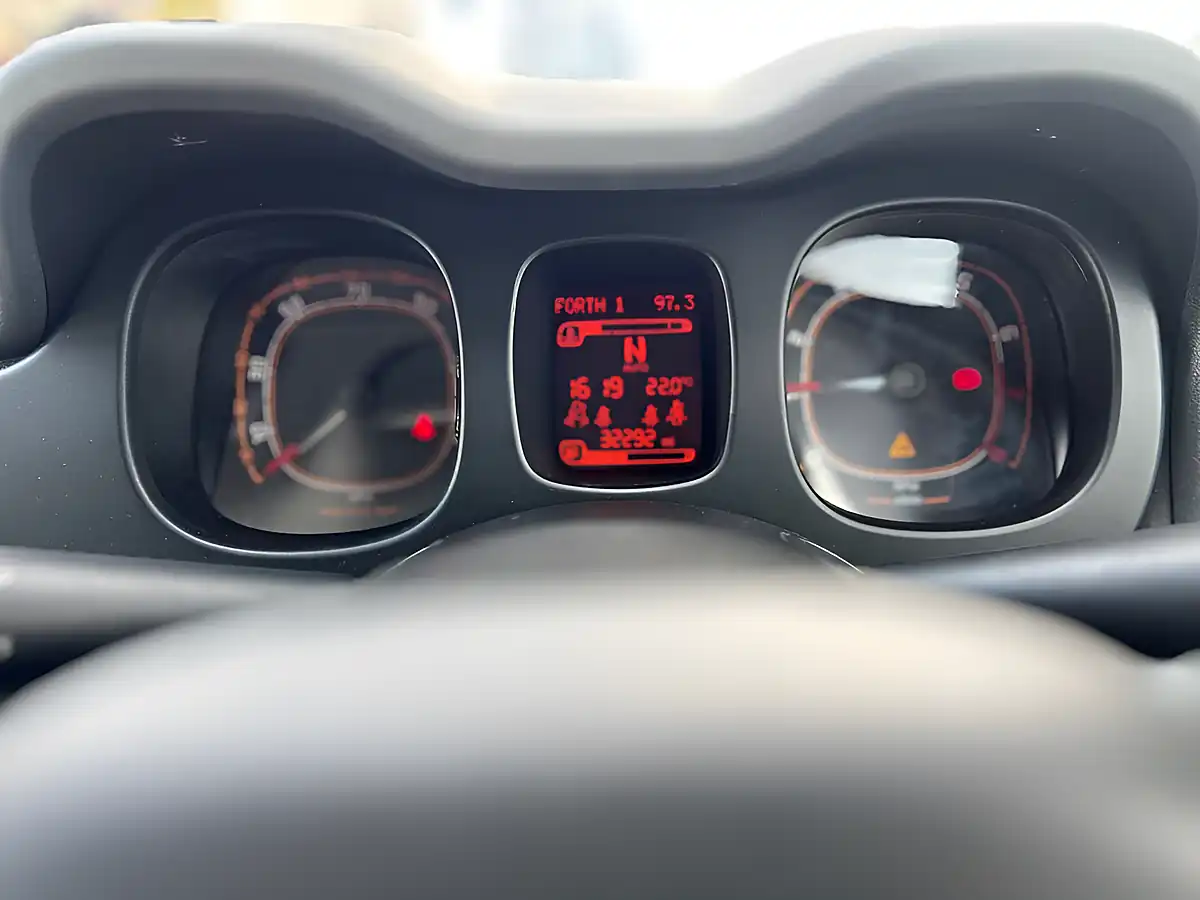 Used 2016 Fiat Panda Lounge Black - Interior and Exterior details 3