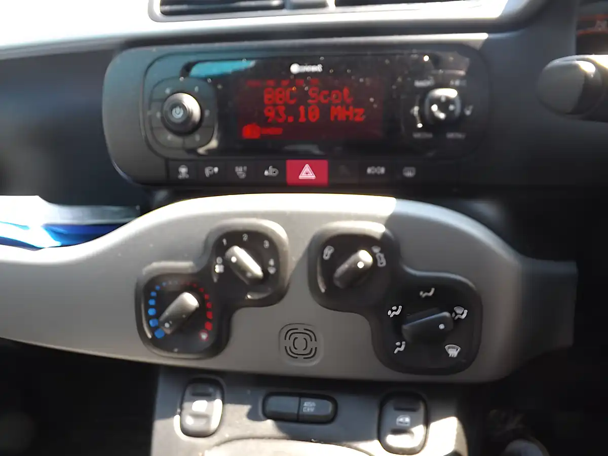 Used 2016 Fiat Panda Lounge Red - Interior and Exterior details 12