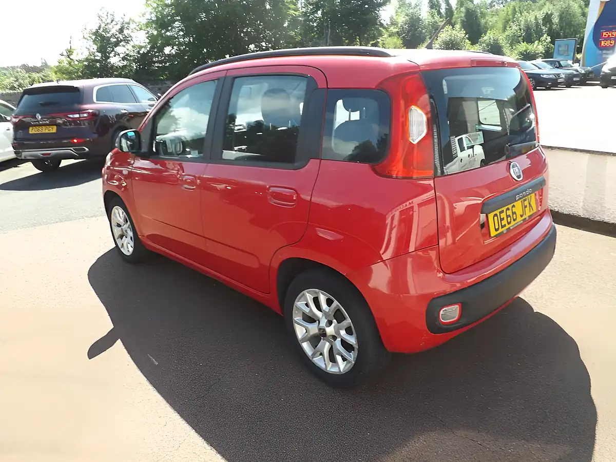 Used 2016 Fiat Panda Lounge Red - Interior and Exterior details 4
