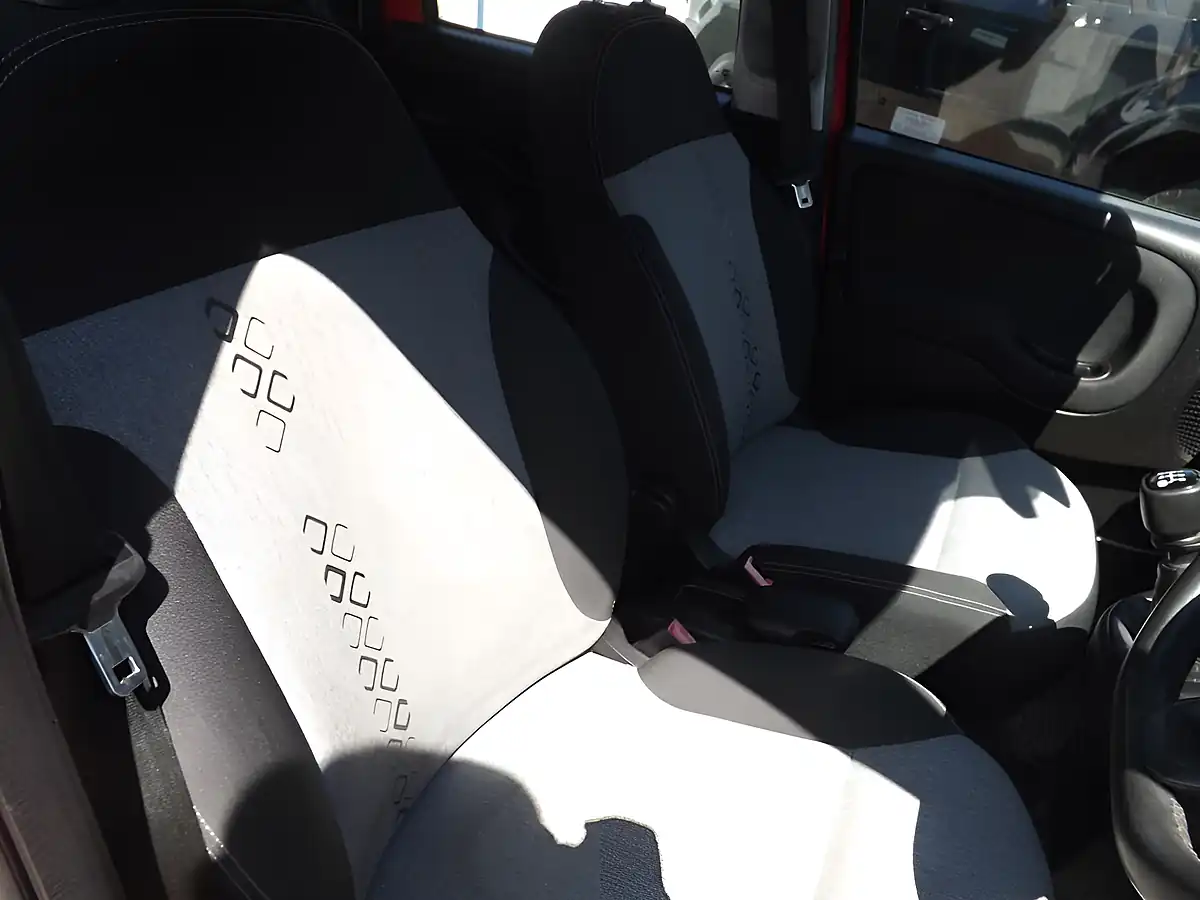 Used 2016 Fiat Panda Lounge Red - Interior and Exterior details 9
