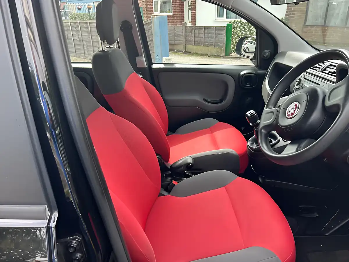 Used 2016 Fiat Panda Pop Black - Interior and Exterior details 13