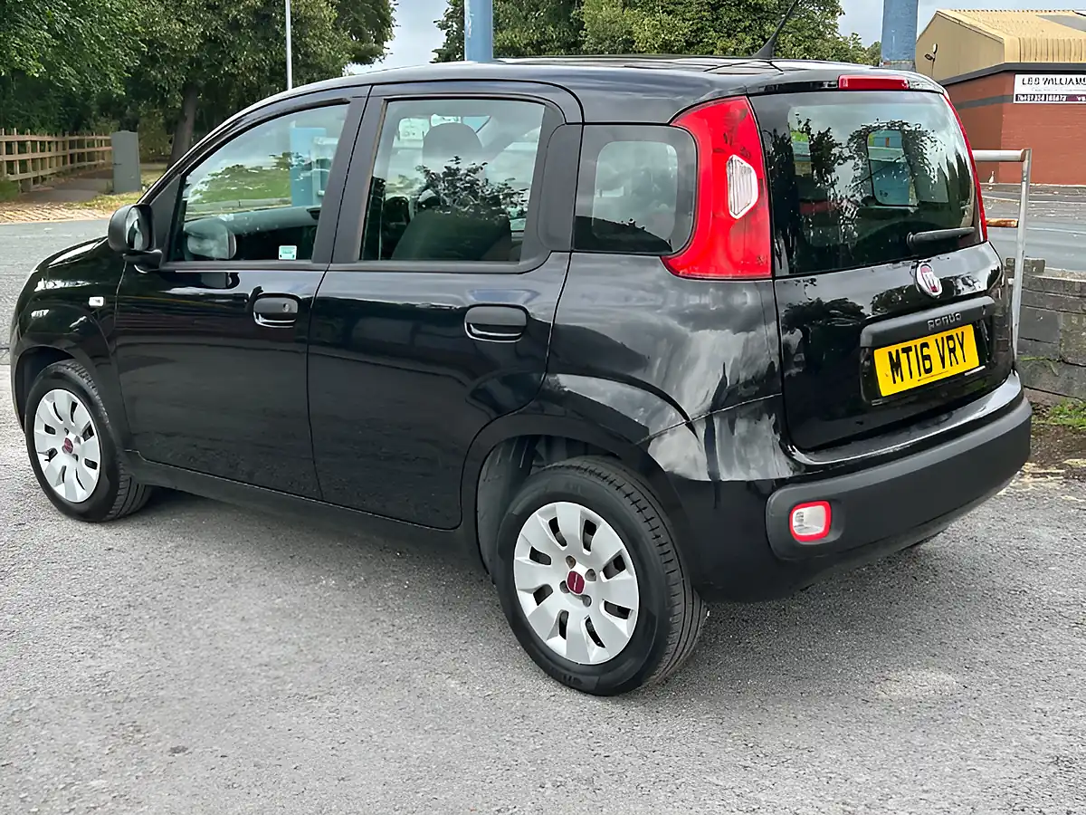 Used 2016 Fiat Panda Pop Black - Interior and Exterior details 5