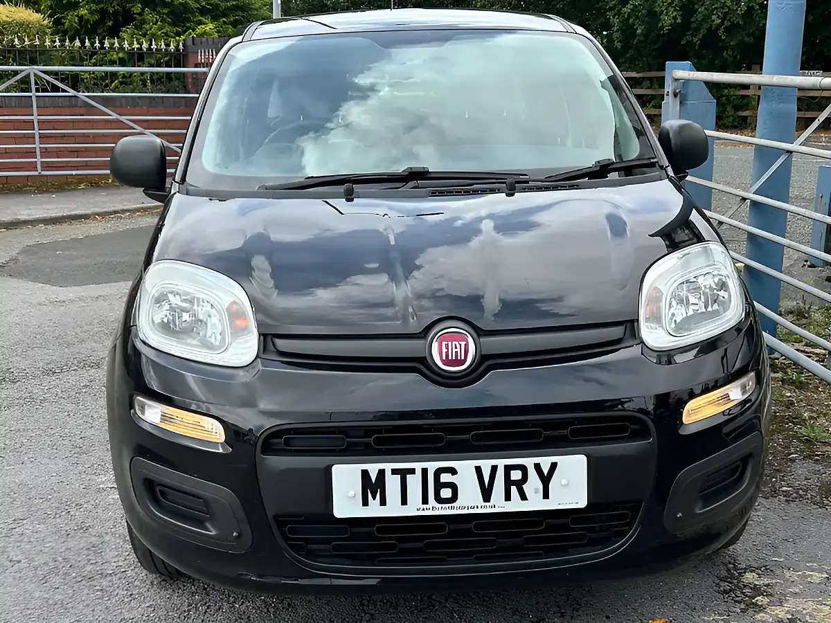 Used 2016 Fiat Panda Pop Black - Interior and Exterior details 9