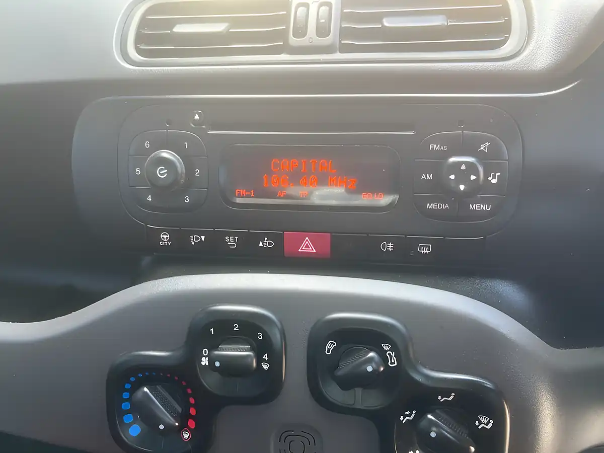 Used 2016 Fiat Panda Pop Red - Interior and Exterior details 16