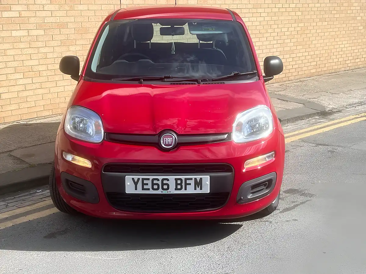Used 2016 Fiat Panda Pop Red - Interior and Exterior details 2