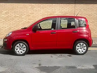 Used 2016 Fiat Panda Pop Red - Interior and Exterior details 5