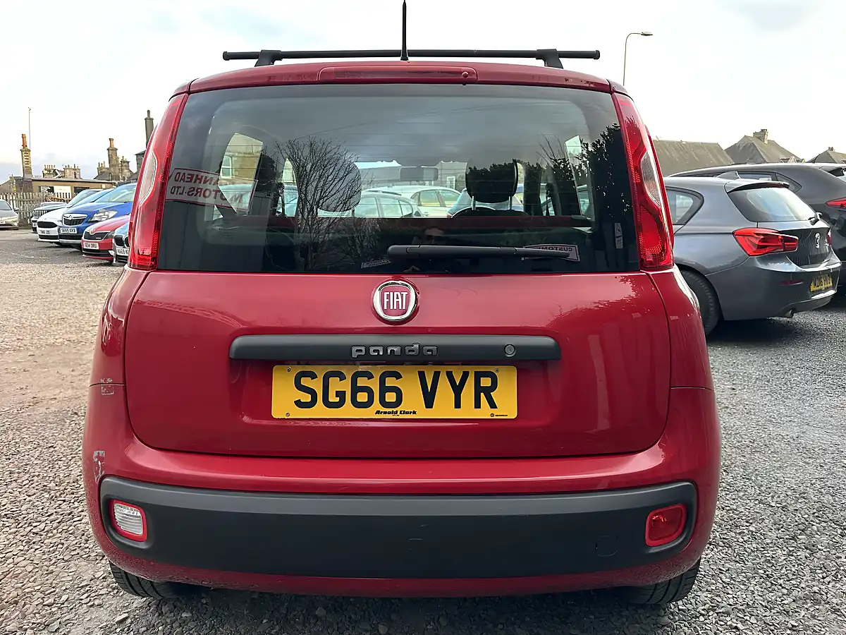 Used 2016 Fiat Panda Pop Red - Interior and Exterior details 12