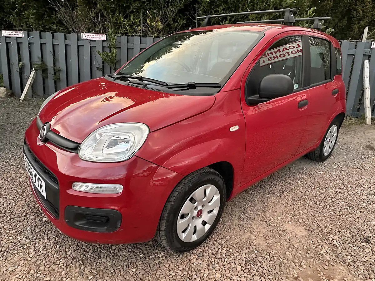 Used 2016 Fiat Panda Pop Red - Interior and Exterior details 5
