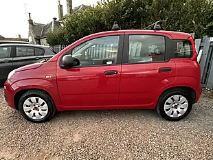 Used 2016 Fiat Panda Pop Red - Interior and Exterior details 7